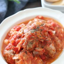 美味しいお手軽節約レシピ♡豚こまボールのトマト煮込み