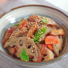 さつま揚げで満足感アップ♡簡単きんぴら蓮根