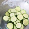 レンジで簡単♪【ズッキーニとじゃがいものカレーマヨサラダ】の工程2