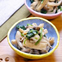 副菜にどうぞ♪『ほうれん草としめじと油揚げの煮びたし』
