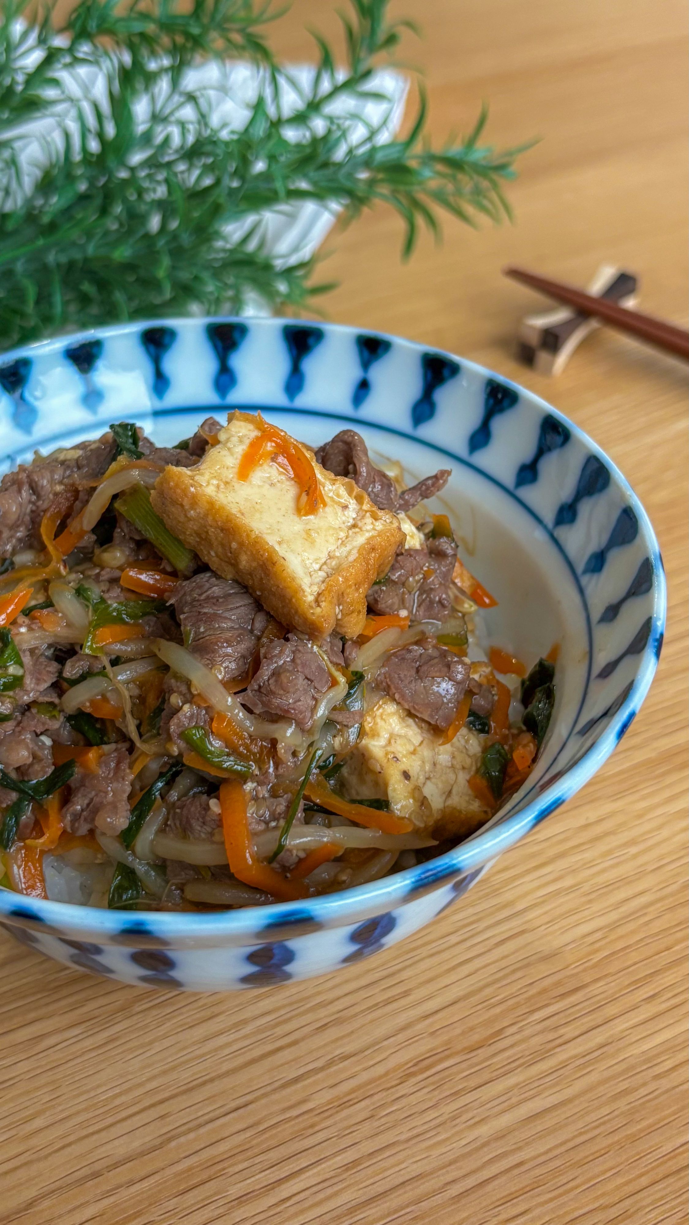 ワンパンで栄養満点！】スタミナ丼 | レシピサイトNadia