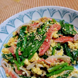 ヴェルの作ってみた!投稿(炒り卵たっぷり《ほうれん草の胡麻ドレサラダ》)