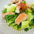 簡単時短♪『チンゲン菜と鶏もも肉のうま塩炒め🎵』