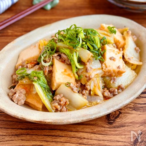 主菜にも副菜にも◎【白菜と厚揚げのコクうま炒め煮】