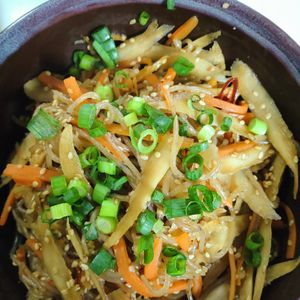 ゆみの作ってみた!投稿(【糸こんにゃくのピリ辛きんぴら】コスパ抜群!ご飯のお供副菜♡)
