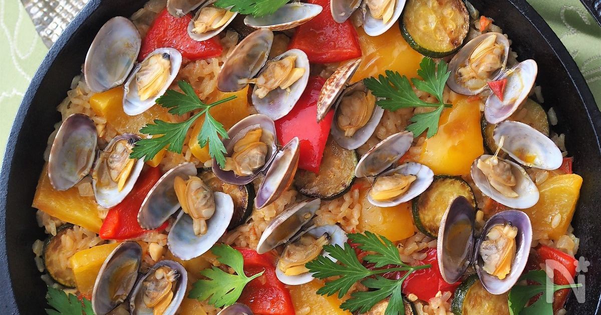 サフラン不要！夏野菜とアサリのパエリア | レシピサイトNadia