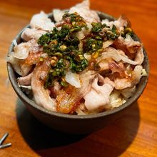 ガッツリ！米が一瞬で無くなる【豚バラの油淋丼】