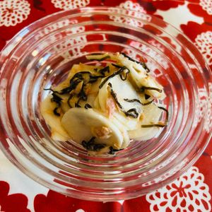 puricoの作ってみた!投稿(抱えて食べたい♡『ツナ塩昆布 de かぶの無限サラダ』)