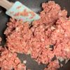 フライパンで完結！夫大絶賛の「煮込みハンバーグ」の工程1