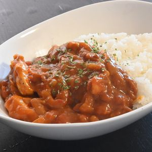 こざかなの作ってみた!投稿(【トマト缶チキンカレー】材料は鶏むね肉と玉ねぎだけでいい！)