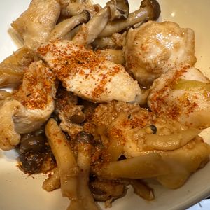 おゆころの作ってみた!投稿(がっつりご飯が進む下味冷凍『鶏むね肉としめじの焼肉味噌炒め』)
