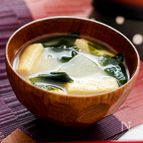 かぶの甘さとわかめでパクッと！！子どもも食べやすいお味噌汁