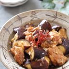揚げずに少ない油でヘルシー♡鶏肉となすの油淋鶏風
