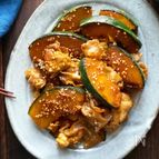 甘辛がご飯に合う！かぼちゃと豚肉のごま照り焼き