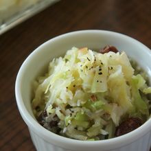 【卵不使用】りんごとキャベツのコールスロー風