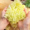 【キャベツとチキンの和風とろたまスープ】旨み濃縮！満足スープの下準備