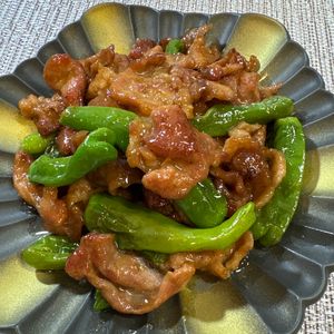 楽ラク手抜キッチン🐶🐾の作ってみた!投稿(豚肉とししとうの生姜醤油炒め)