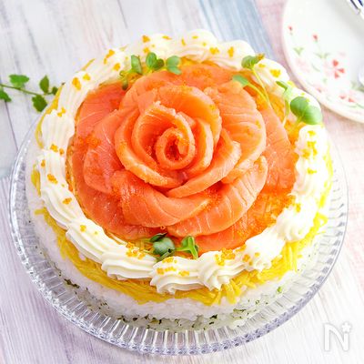 大きなバラのケーキ寿司