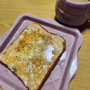 ナムディの作ってみた!投稿(甘じょっぱい背徳の味♡『ピーナッツバターチーズトースト』)
