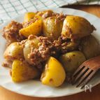 【新じゃがと豚ひき肉のうま辛炒め】レンチンで時短レシピ