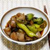 たまに辛いのあり「万願寺唐辛子とこんにゃくのおかか煮」