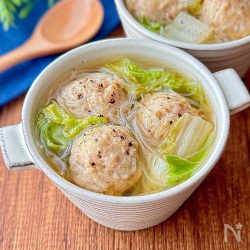 ふわふわ鶏団子と白菜のうま塩スープ