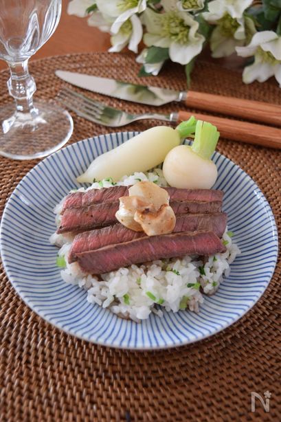 七草ライスのステーキ丼　マンネリ七草粥にさようなら～！