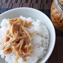 薄味でも出汁でおいしい「なめたけ」