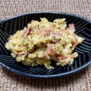 よっこの作ってみた!投稿(【さつまいもとベーコンのサラダ】おかずにもなるうま味サラダ！)