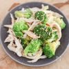 タンパク質たっぷり!むね肉とブロッコリーのサラダ