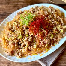 レンジで7分！【豚ひき肉と長ねぎのピリ辛春雨】ごはんが進む♪