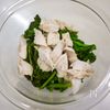 菜の花と鶏ささ身肉のレモンマヨ和えの工程5
