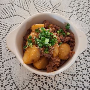 フェビアンの作ってみた!投稿(【じゃがいもと牛肉の煮っころがし】こってり甘辛！)