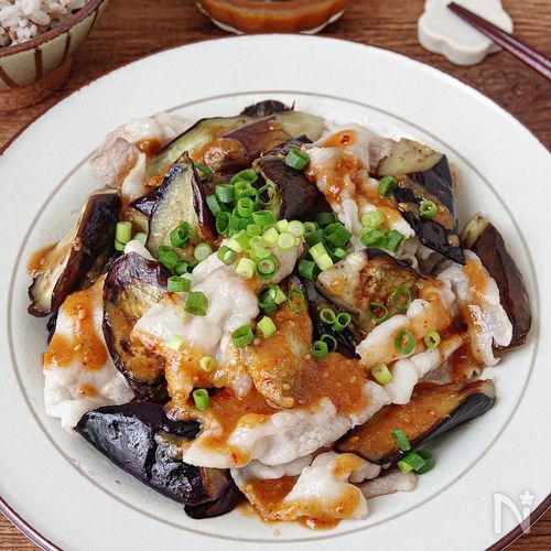 【豚しゃぶと茄子のピリ辛味噌ダレがけ】こってり美味しい!