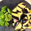 【やみつき夏おかず】照りとろナスと豚肉の甘辛スイチリ炒めの工程1