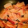 ご飯に合う！豚バラ肉と冷凍さといものこってり炒めの工程1