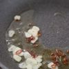 コク旨!ジョンソンヴィルの【ペペロンチーノ風オイル焼き】の工程1