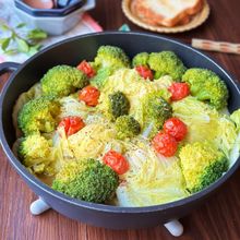 【具沢山アヒージョ風鍋】節約/洋風鍋/白菜大量消費