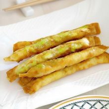 パリッと香ばしい！そら豆とえびのスティック春巻き