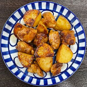 とーるじーじの作ってみた!投稿(【鶏肉と新じゃがのバター醤油焼き】頬張って食べたい♡)