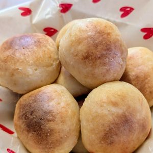 まゆのの作ってみた!投稿(材料4つ♪ホットケーキミックスとお餅で！ポンデケージョ)
