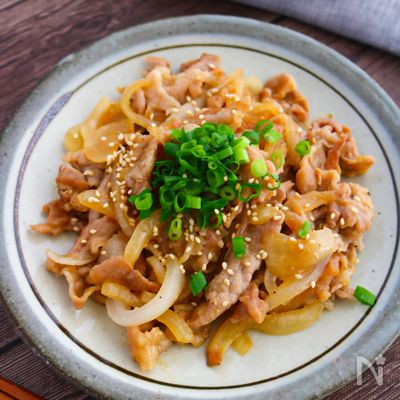 ご飯がすすむ！豚肉と玉ねぎの甘酢炒め♪