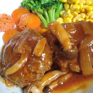 ゆみの作ってみた!投稿(ヘルシーわが家の煮込み豆腐ハンバーグ【バター、パン粉不使用】)