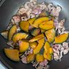 ご飯がすすむ【豚こまかぼちゃの甘辛炒め】15分で完成の工程3