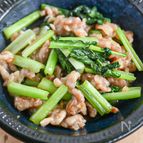 白いごはんと一緒に！豚バラ肉と小松菜のオイスターソース炒め