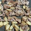 【10分ですぐできる】カリカリ豚こまとごぼうの甘辛炒めの工程3
