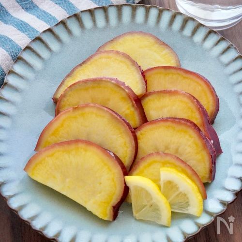 子どもウケ抜群！さつまいものレモン煮【レンジで一発】