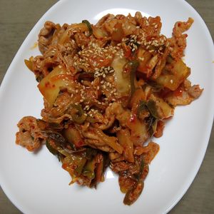 鶏皮坊主の作ってみた!投稿(ごはん進む！豚キムチ)