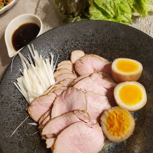 週一だけは頑張ります💦の作ってみた!投稿(【しっとりチャーシュー】大絶賛！20分煮込んでお店の味)
