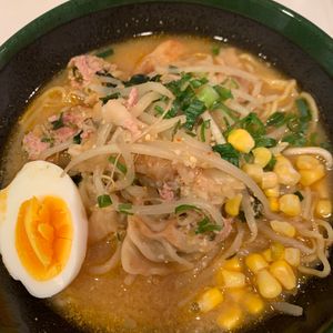 ぐ〜たら子の作ってみた!投稿(💫塩麹もやし味噌ラーメン)